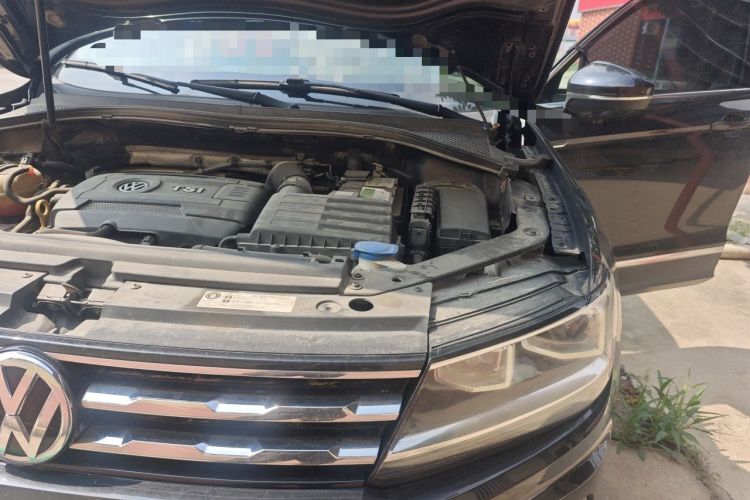 Used Volkswagen Tiguan L 2017 330TSI Automatic Two-Wheel Drive Luxury Edition Engine Bay Left