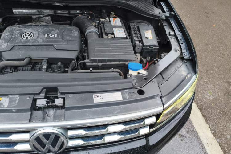 Used Volkswagen Tiguan L 2017 330TSI Automatic Two-Wheel Drive Flagship Edition Engine Bay Left
