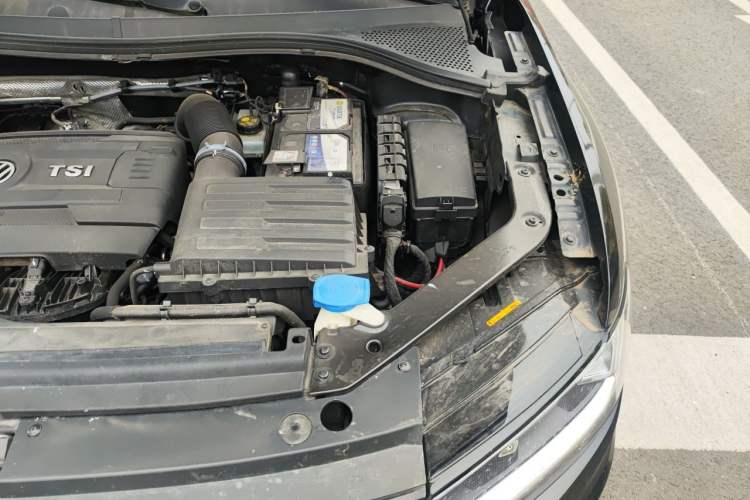 Used Volkswagen Tiguan L 2017 330TSI Automatic Two-Wheel Drive Comfort Edition Engine Bay Left