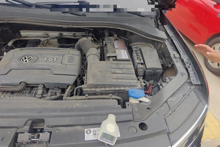 Used Volkswagen Tiguan L 2017 380TSI Automatic All-Wheel-Drive Luxury Edition Engine Bay Left