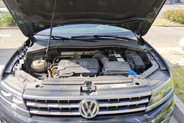 Used Volkswagen Tiguan L 2017 330TSI Automatic Two-Wheel Drive Flagship Edition Engine Bay