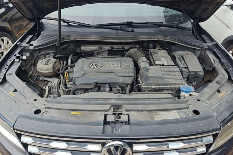Used Volkswagen Tiguan L 2017 330TSI Automatic Two-Wheel Drive Comfort Edition Engine Bay