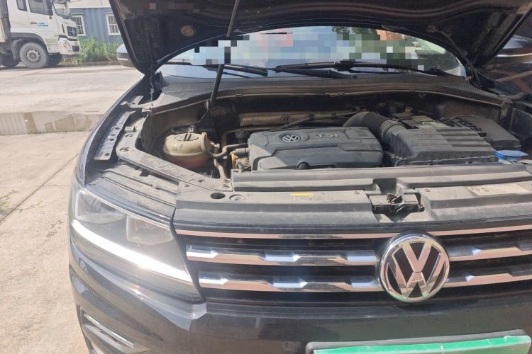 Used Volkswagen Tiguan L 2017 330TSI Automatic Two-Wheel Drive Luxury Edition Engine Bay Right