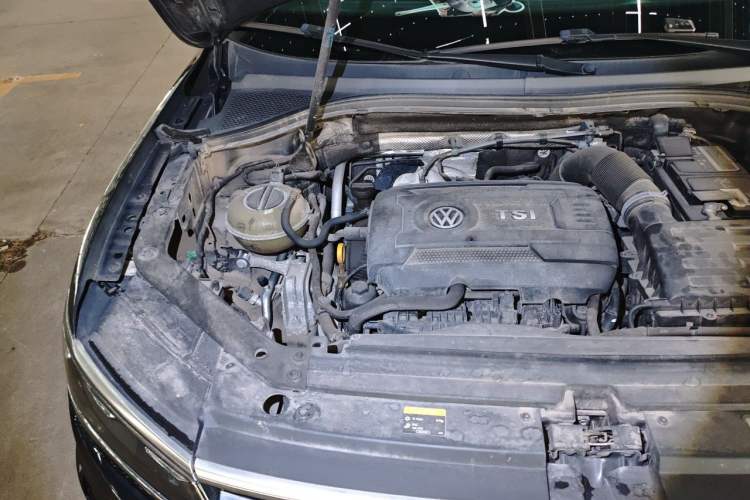 Used Volkswagen Tiguan L 2017 380TSI Automatic All-Wheel-Drive Flagship Edition Engine Bay Right