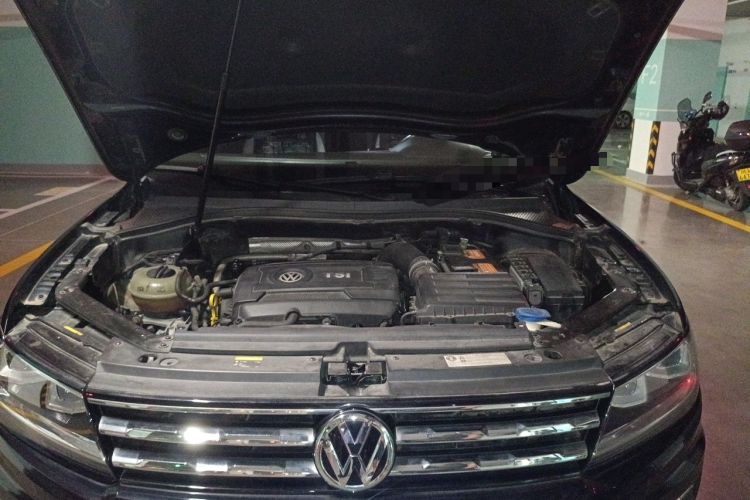 Used Volkswagen Tiguan L 2017 330TSI Automatic Two-Wheel Drive Luxury Edition Engine Bay