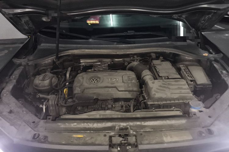 Used Volkswagen Tiguan L 2017 330TSI Automatic Two-Wheel Drive Luxury Edition Engine Bay