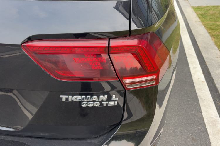 Used Volkswagen Tiguan L 2017 330TSI Automatic Two-Wheel Drive Flagship Edition Exterior 1