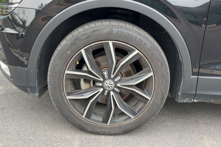 Used Volkswagen Tiguan L 2017 330TSI Automatic Two-Wheel Drive Flagship Edition Exterior 3