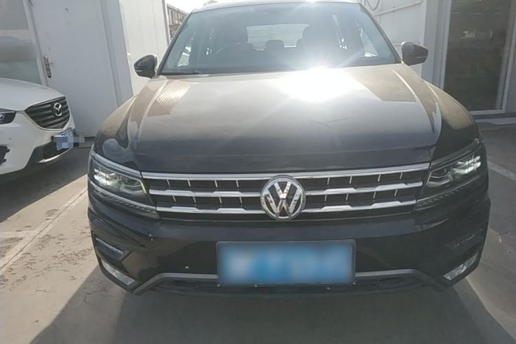Used Volkswagen Tiguan L 2017 380TSI Automatic All-Wheel-Drive Luxury Edition Front