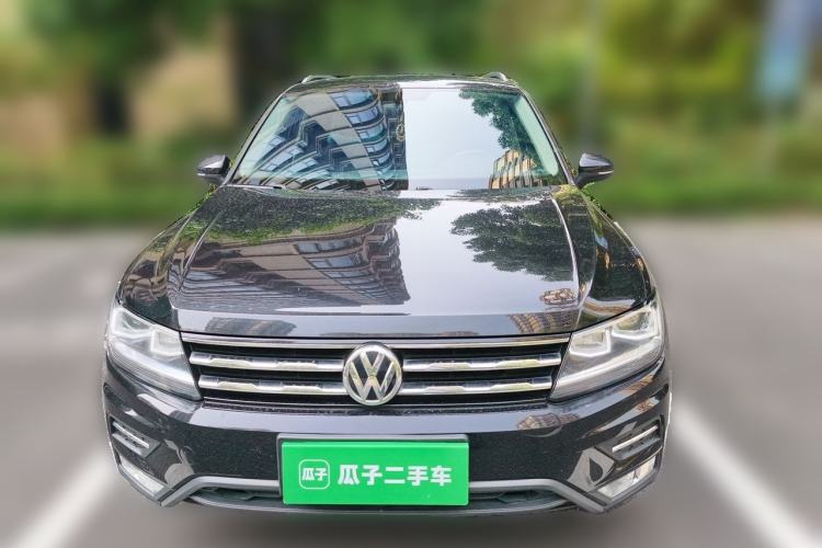 Used Volkswagen Tiguan L 2017 330TSI Automatic Two-Wheel Drive Luxury Edition Front