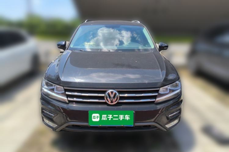 Used Volkswagen Tiguan L 2017 330TSI Automatic Two-Wheel Drive Luxury Edition Front