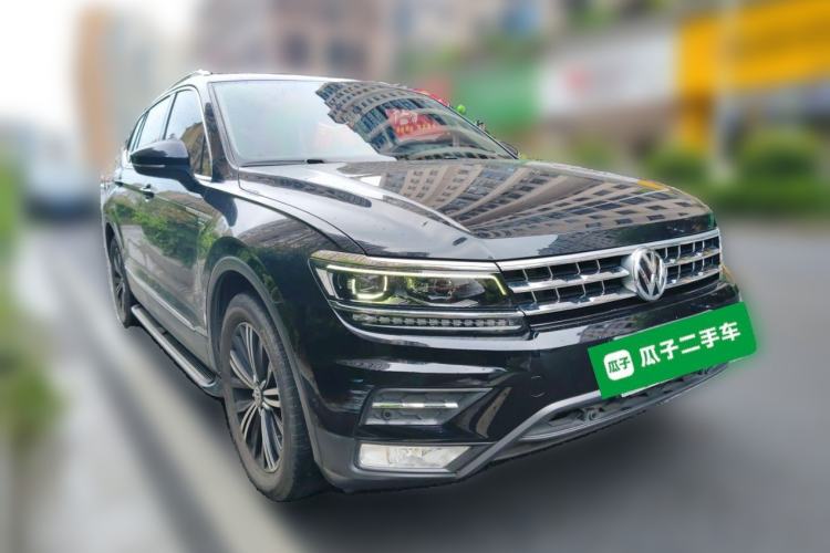 Used Volkswagen Tiguan L 2017 330TSI Automatic Two-Wheel Drive Flagship Edition Front Right 45 Deg