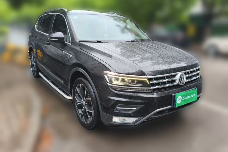 Used Volkswagen Tiguan L 2017 330TSI Automatic Two-Wheel Drive Flagship Edition Front Right 45 Deg