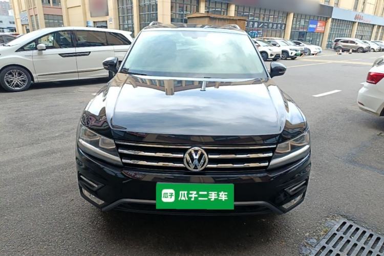 Used Volkswagen Tiguan L 2017 330TSI Automatic Two-Wheel Drive Luxury Edition Front