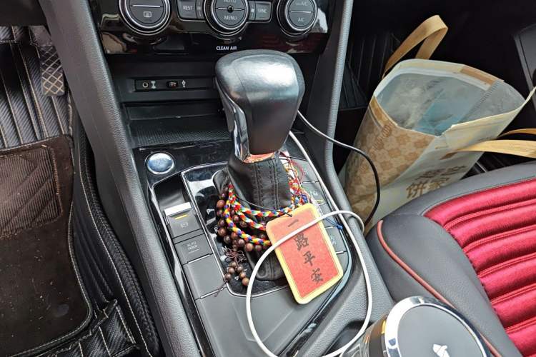 Used Volkswagen Tiguan L 2017 330TSI Automatic Two-Wheel Drive Flagship Edition Gear Lever