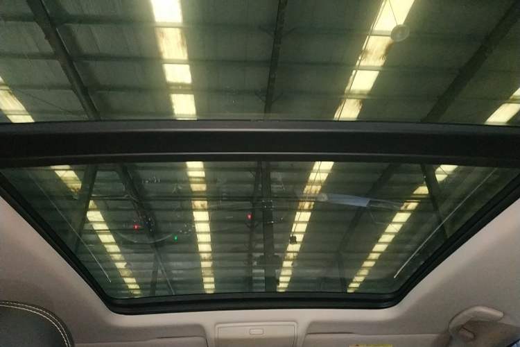 Used Volkswagen Tiguan L 2017 330TSI Automatic Two-Wheel Drive Flagship Edition Headliner
