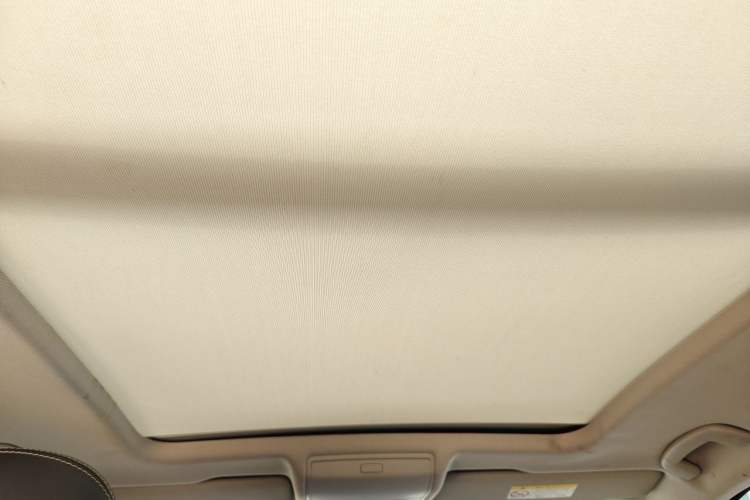 Used Volkswagen Tiguan L 2017 330TSI Automatic Two-Wheel Drive Luxury Edition Headliner