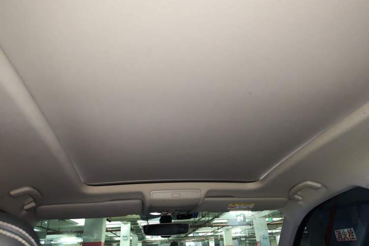 Used Volkswagen Tiguan L 2017 330TSI Automatic Two-Wheel Drive Flagship Edition Headliner