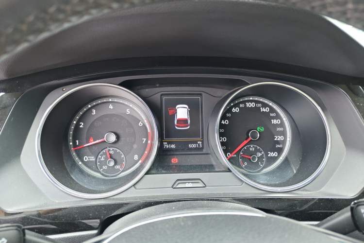 Used Volkswagen Tiguan L 2017 330TSI Automatic Two-Wheel Drive Luxury Edition Instrument Cluster