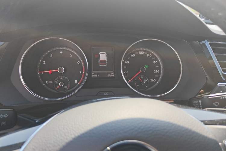 Used Volkswagen Tiguan L 2017 330TSI Automatic Two-Wheel Drive Luxury Edition Instrument Cluster