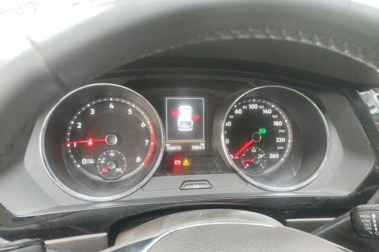 Used Volkswagen Tiguan L 2017 330TSI Automatic Two-Wheel Drive Luxury Edition Instrument Cluster