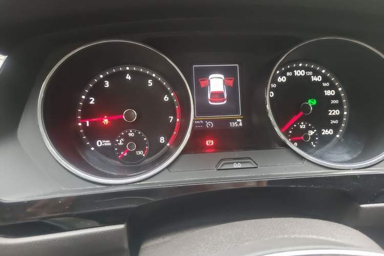 Used Volkswagen Tiguan L 2017 330TSI Automatic Two-Wheel Drive Luxury Edition Instrument Cluster