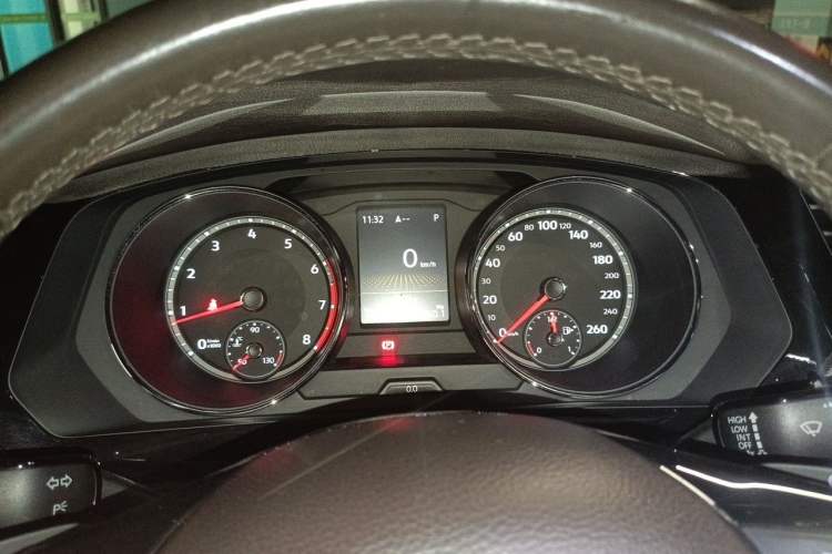 Used Volkswagen Tiguan L 2017 330TSI Automatic Two-Wheel Drive Luxury Edition Instrument Cluster