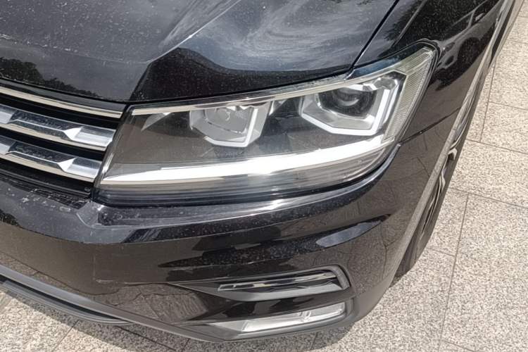 Used Volkswagen Tiguan L 2017 330TSI Automatic Two-Wheel Drive Luxury Edition Left Front Headlight