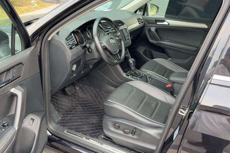 Used Volkswagen Tiguan L 2017 330TSI Automatic Two-Wheel Drive Flagship Edition Left Front Seat