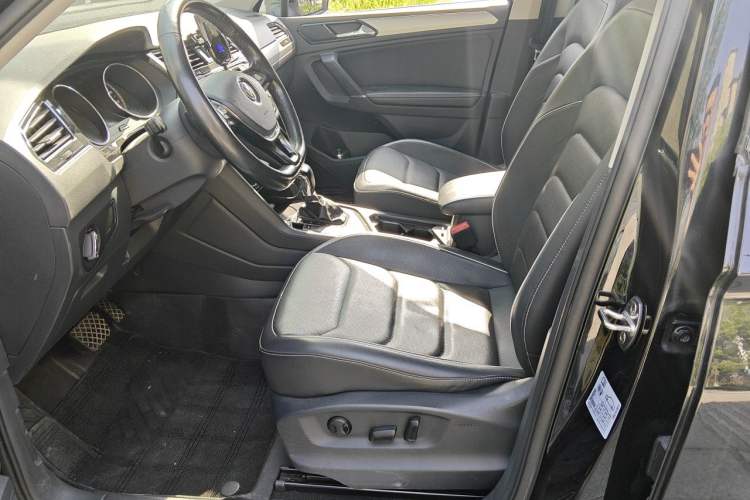 Used Volkswagen Tiguan L 2017 330TSI Automatic Two-Wheel Drive Flagship Edition Left Front Seat