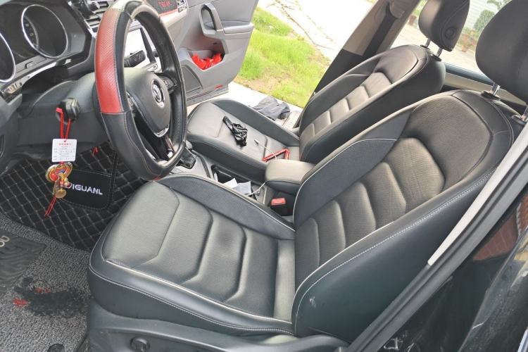Used Volkswagen Tiguan L 2017 330TSI Automatic Two-Wheel Drive Flagship Edition Left Front Seat