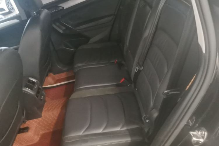 Used Volkswagen Tiguan L 2017 330TSI Automatic Two-Wheel Drive Luxury Edition Left Rear Seat