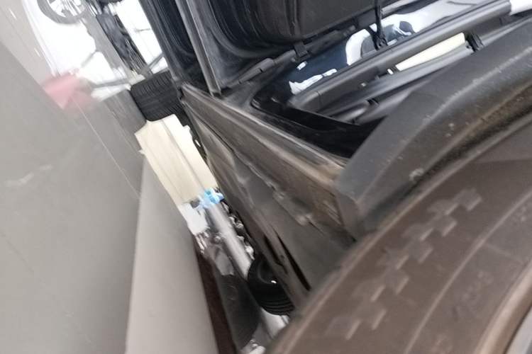 Used Volkswagen Tiguan L 2017 330TSI Automatic Two-Wheel Drive Flagship Edition Left Side Sill