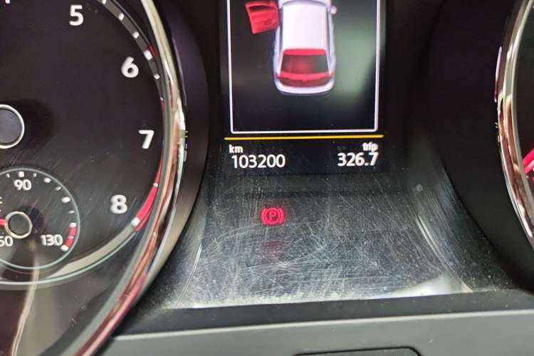 Used Volkswagen Tiguan L 2017 330TSI Automatic Two-Wheel Drive Luxury Edition Odometer Close Up