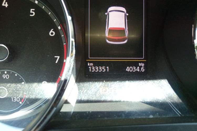 Used Volkswagen Tiguan L 2017 330TSI Automatic Two-Wheel Drive Luxury Edition Odometer Close Up