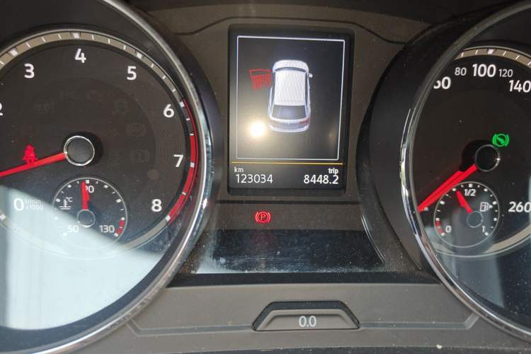 Used Volkswagen Tiguan L 2017 380TSI Automatic All-Wheel-Drive Flagship Edition Odometer Close Up