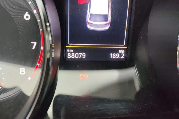 Used Volkswagen Tiguan L 2017 330TSI Automatic Two-Wheel Drive Comfort Edition Odometer Close Up