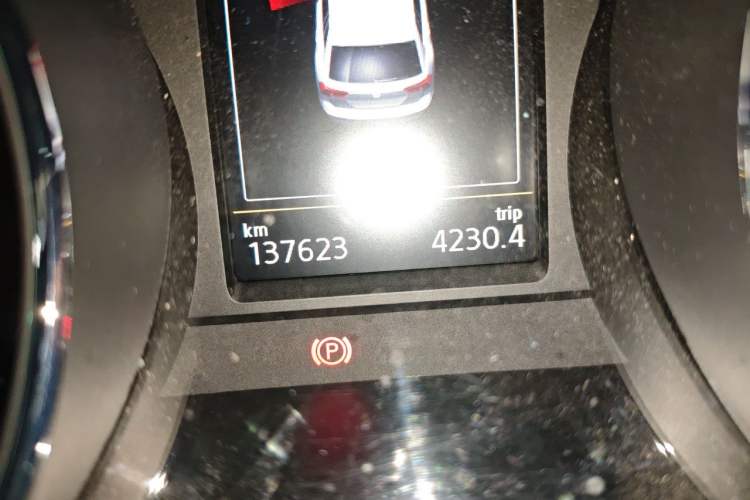 Used Volkswagen Tiguan L 2017 380TSI Automatic All-Wheel-Drive Flagship Edition Odometer Close Up