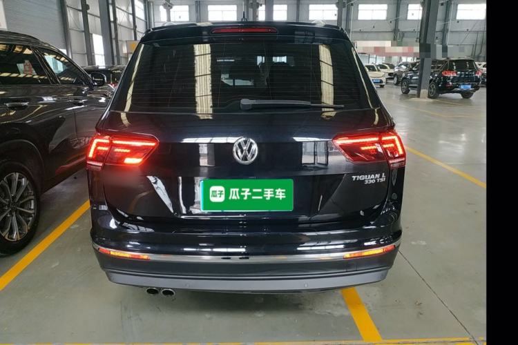 Used Volkswagen Tiguan L 2017 330TSI Automatic Two-Wheel Drive Flagship Edition Rear