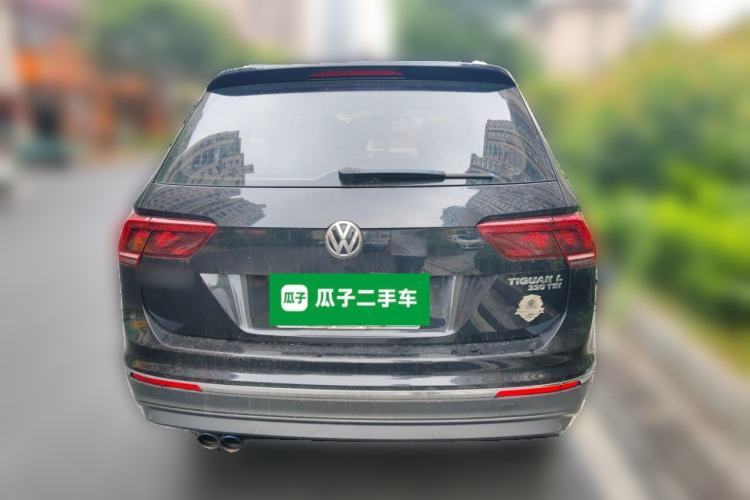 Used Volkswagen Tiguan L 2017 330TSI Automatic Two-Wheel Drive Flagship Edition Rear