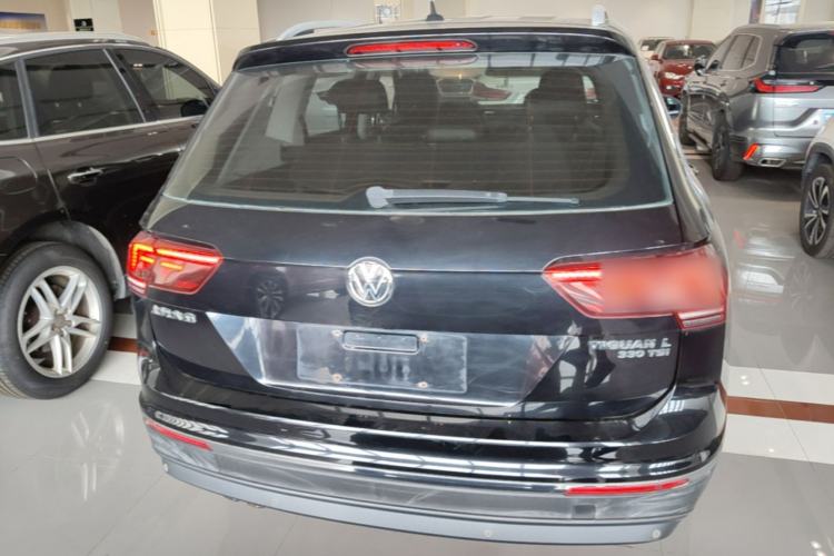Used Volkswagen Tiguan L 2017 330TSI Automatic Two-Wheel Drive Flagship Edition Rear