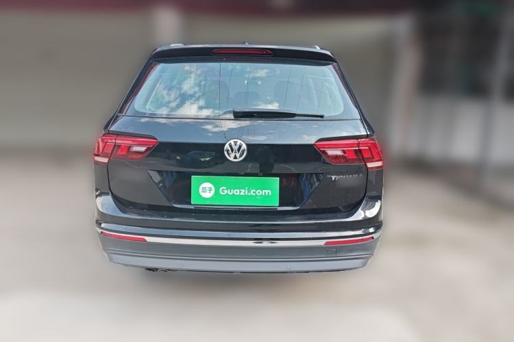 Used Volkswagen Tiguan L 2017 330TSI Automatic Two-Wheel Drive Luxury Edition Rear