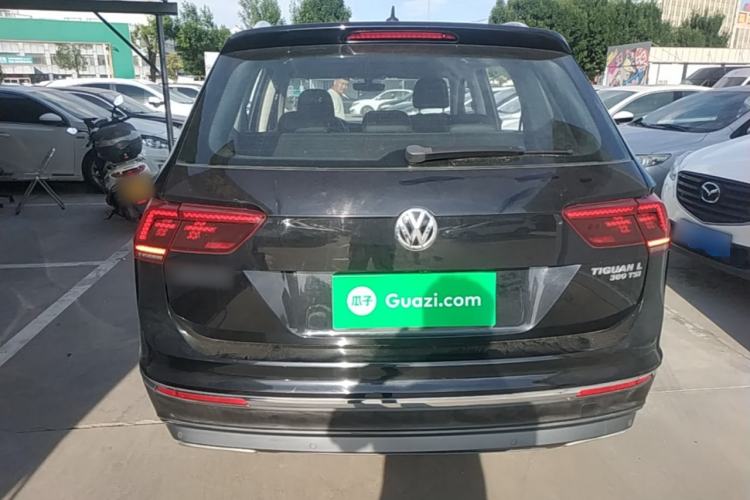 Used Volkswagen Tiguan L 2017 380TSI Automatic All-Wheel-Drive Luxury Edition Rear
