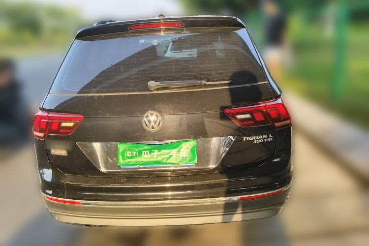 Used Volkswagen Tiguan L 2017 330TSI Automatic Two-Wheel Drive Luxury Edition Rear