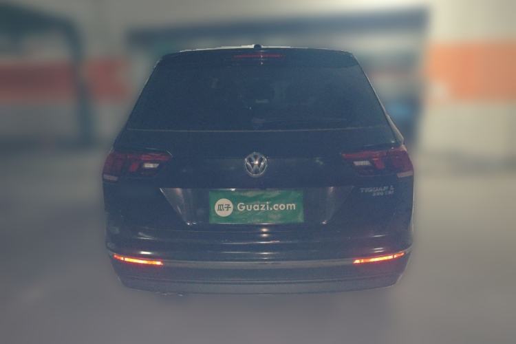 Used Volkswagen Tiguan L 2017 330TSI Automatic Two-Wheel Drive Luxury Edition Rear