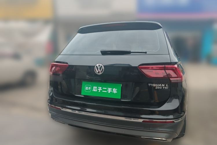 Used Volkswagen Tiguan L 2017 380TSI Automatic All-Wheel-Drive Luxury Edition Rear
