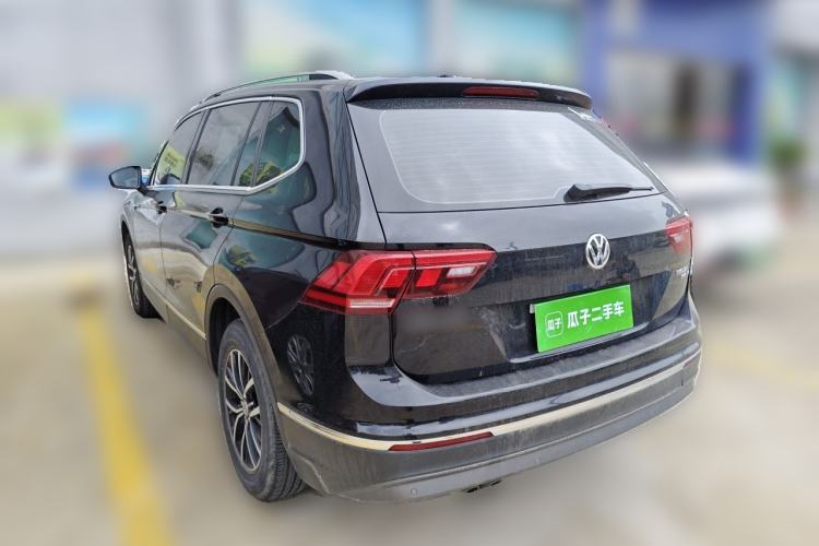 Used Volkswagen Tiguan L 2017 330TSI Automatic Two-Wheel Drive Luxury Edition Rear Left 45 Deg