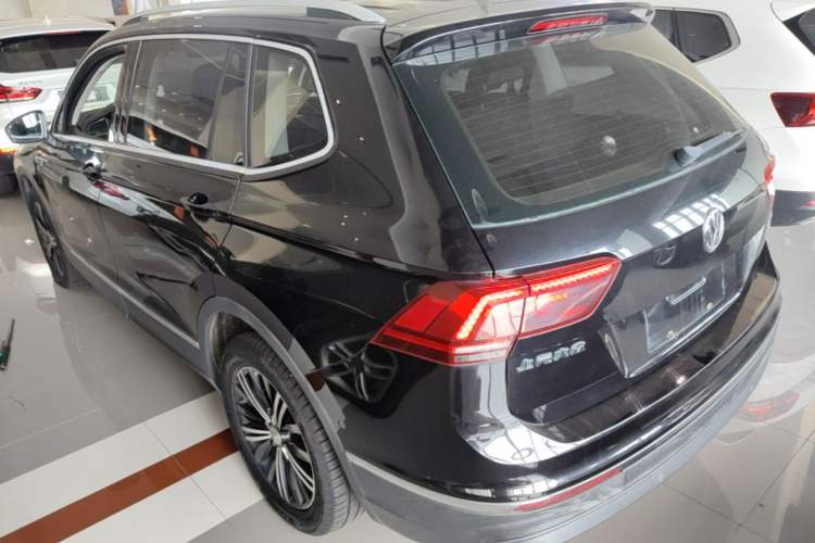 Used Volkswagen Tiguan L 2017 330TSI Automatic Two-Wheel Drive Flagship Edition Rear Left 45 Deg