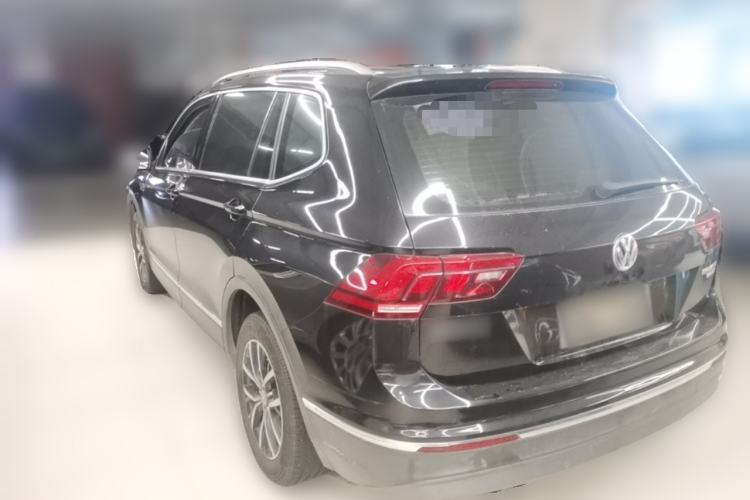 Used Volkswagen Tiguan L 2017 330TSI Automatic Two-Wheel Drive Luxury Edition Rear Left 45 Deg