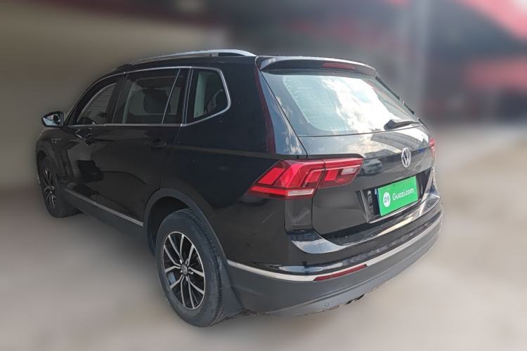 Used Volkswagen Tiguan L 2017 330TSI Automatic Two-Wheel Drive Luxury Edition Rear Left 45 Deg